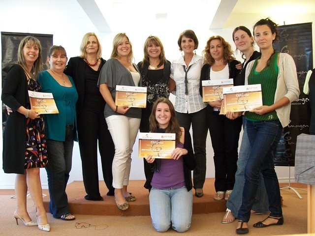 109PuntadelEsteMarzo2010-Findecurso-CarmenSoniaRosarioValeriaAnaSilviaDboraAnaSolanayNatalia.JPG