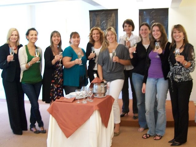 118PuntadelEsteMarzo2010-FindecursoRosarioNataliaCarme.JPG