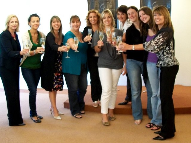 121PuntadelEstePuntadelEsteMarzo2010-Findecurso-RosarioNataliaCarmenSoniaAnaValeriaSilviaSolanaDboraAna.JPG