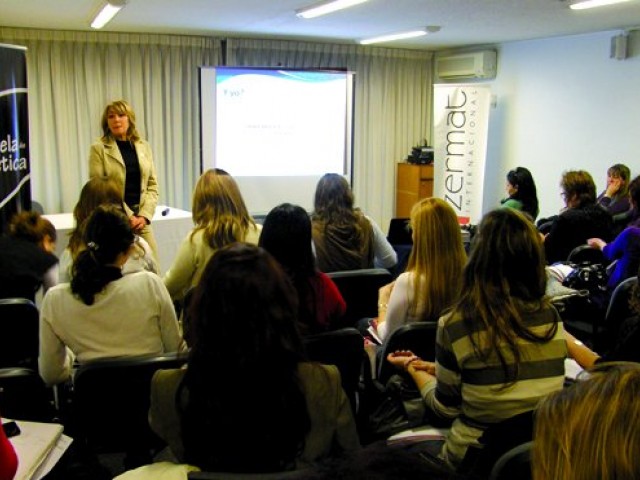 SeminarioProyectandounaImagendexitoJunio20090